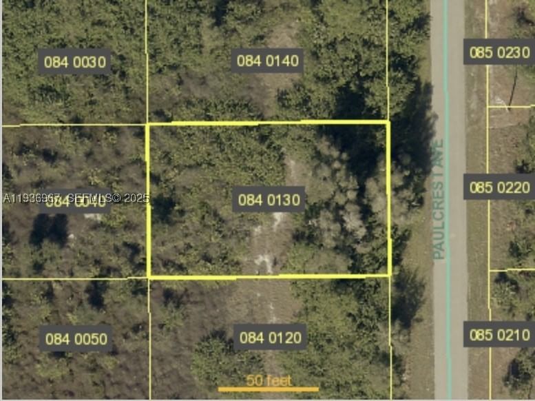 Real estate property located at 422 Paulcrest Ave, Lee, Lehigh Acres, Lehigh Acres, FL