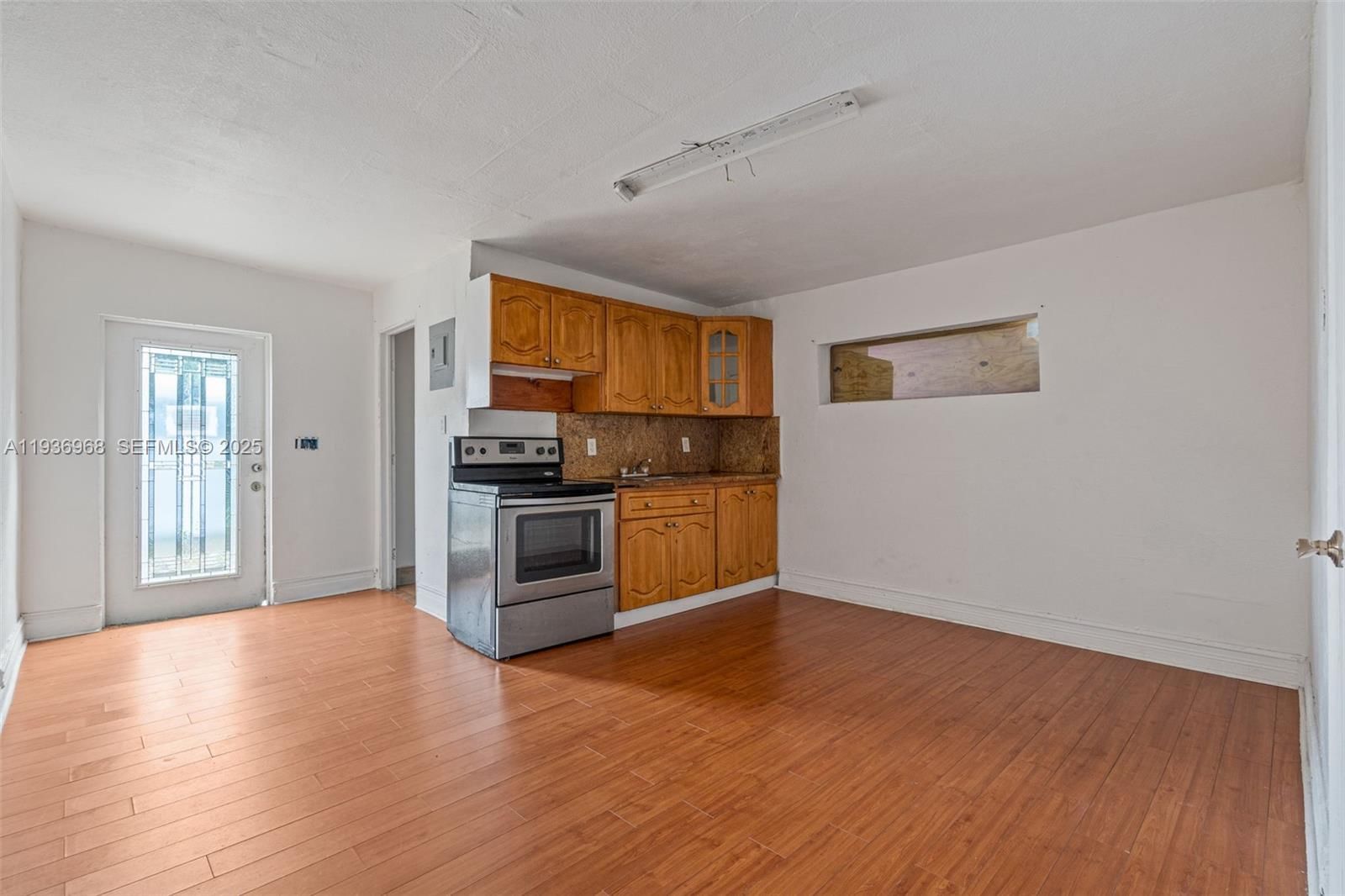 Real estate property located at 20520 21st Ave, Miami-dade, Lake Lucerne Sec 3, Miami Gardens, FL