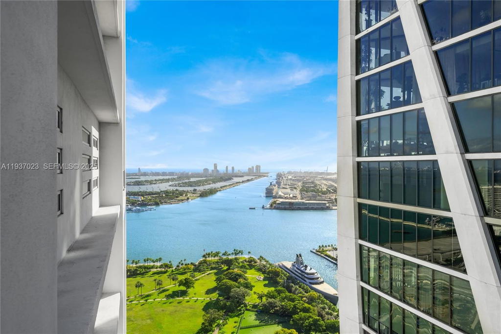 Real estate property located at 1040 Biscayne Blvd #4108, Miami-dade, Ten Museum Pk Residential, Miami, FL