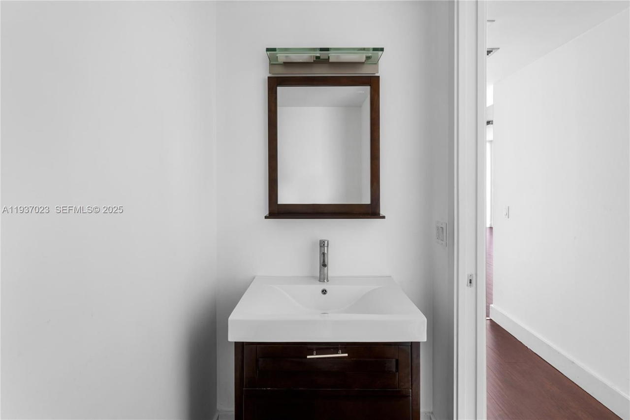 Real estate property located at 1040 Biscayne Blvd #4108, Miami-dade, Ten Museum Pk Residential, Miami, FL