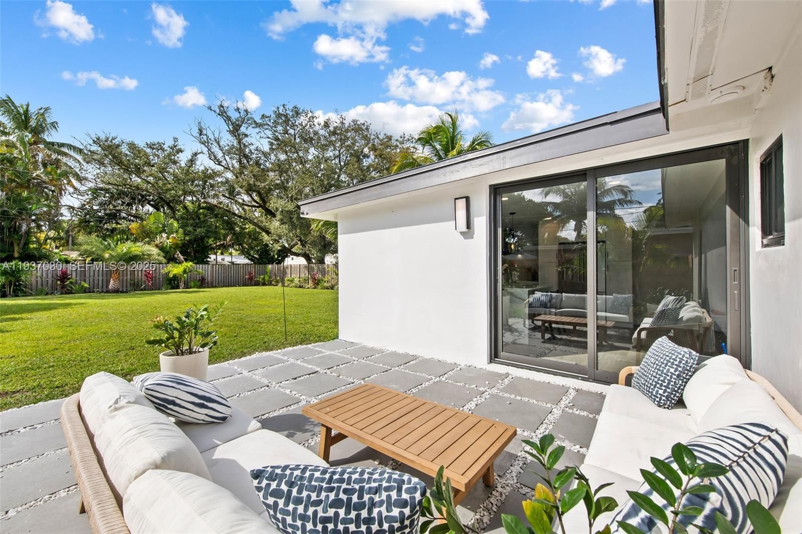Real estate property located at 329 18th Avenue, Broward, Robertson Park, Fort Lauderdale, FL