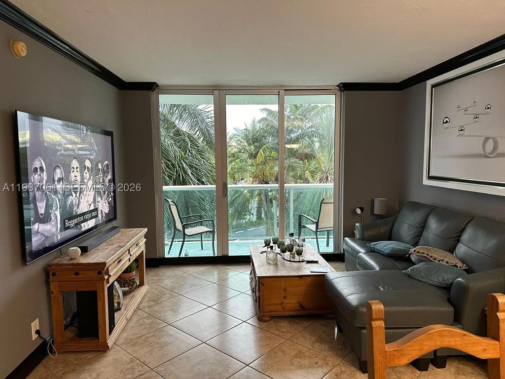 Real estate property located at 3801 Ocean Dr #4P, Broward, Tides On Hollywood Beach, Hollywood, FL