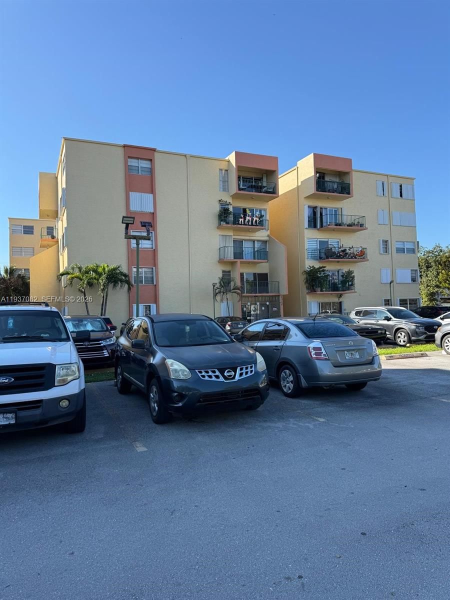 Real estate property located at 4490 19th Ct #217, Miami-dade, Towers Of Westland Condo, Hialeah, FL