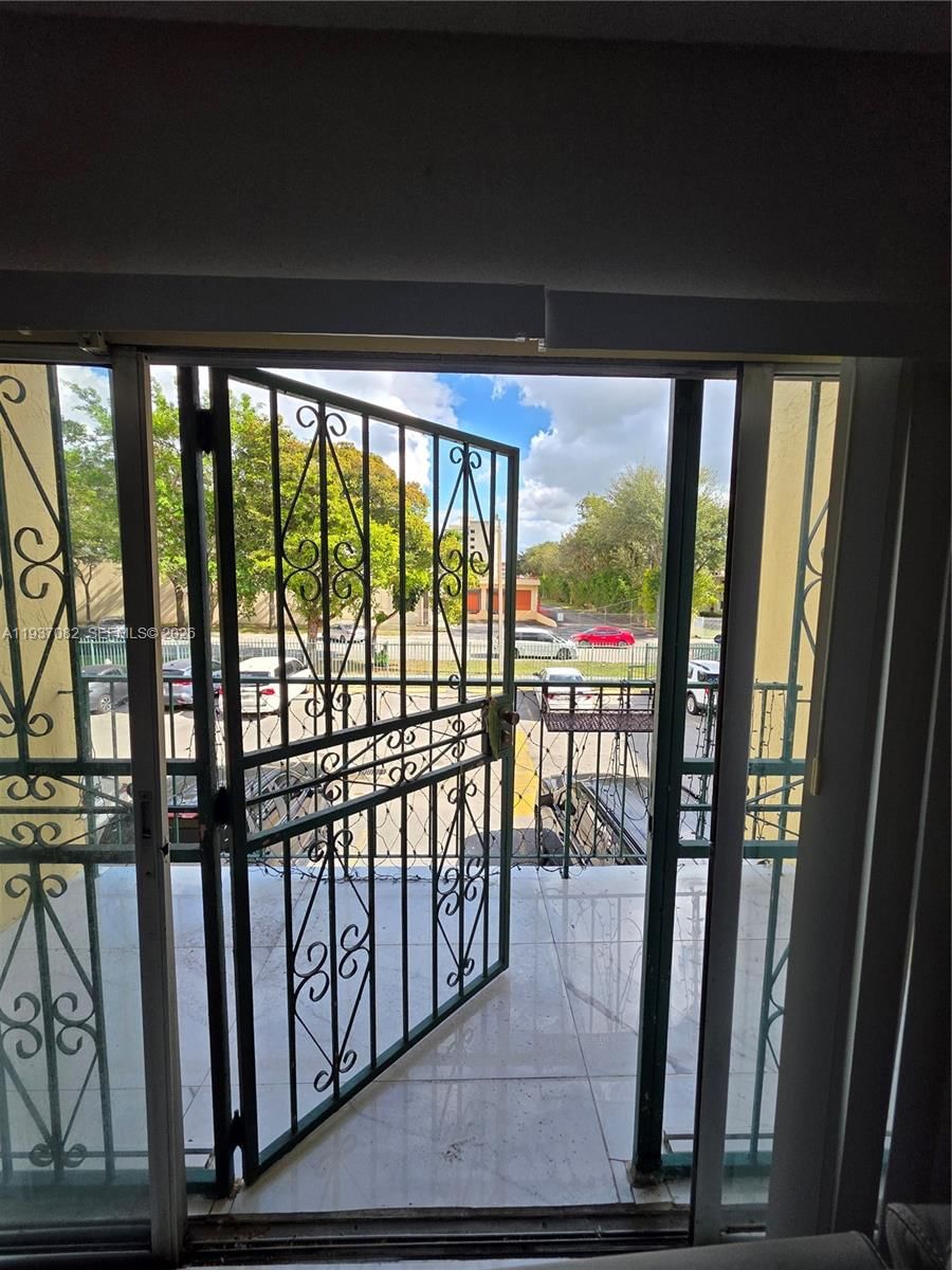 Real estate property located at 4490 19th Ct #217, Miami-dade, Towers Of Westland Condo, Hialeah, FL