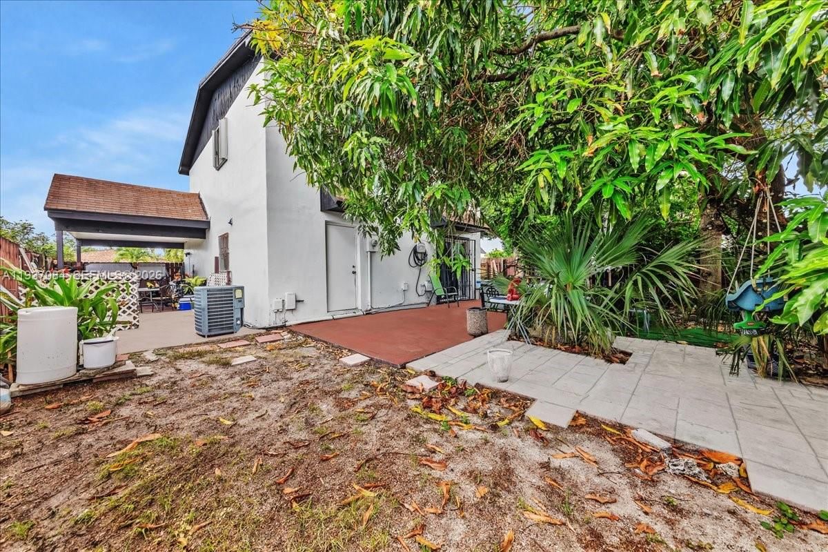 Real estate property located at 5287 193rd Ln, Miami-dade, Lakes Of Acadia Unit 4 Th, Miami Gardens, FL