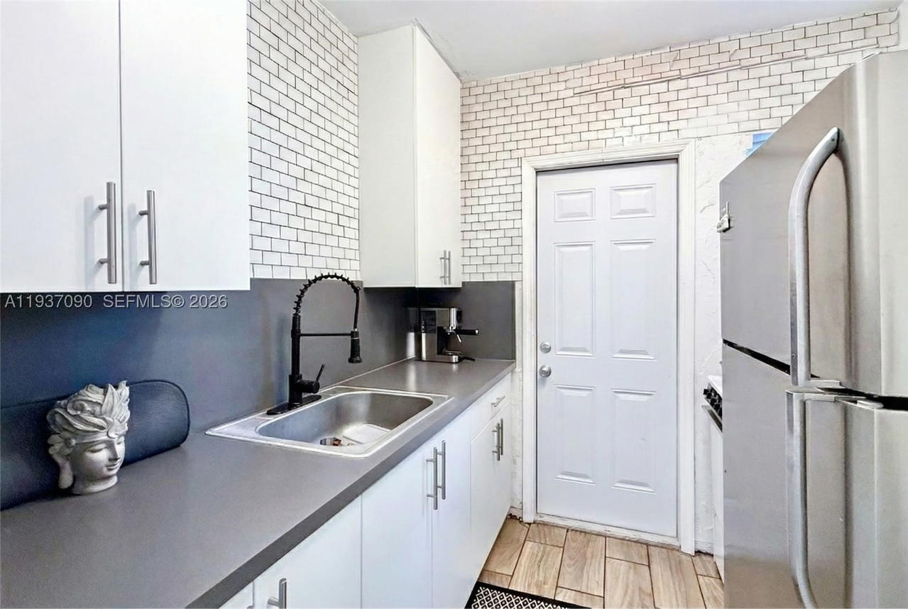 Real estate property located at 7820 Harding Ave, Miami-dade, Altos Del Mar No 3, Miami Beach, FL