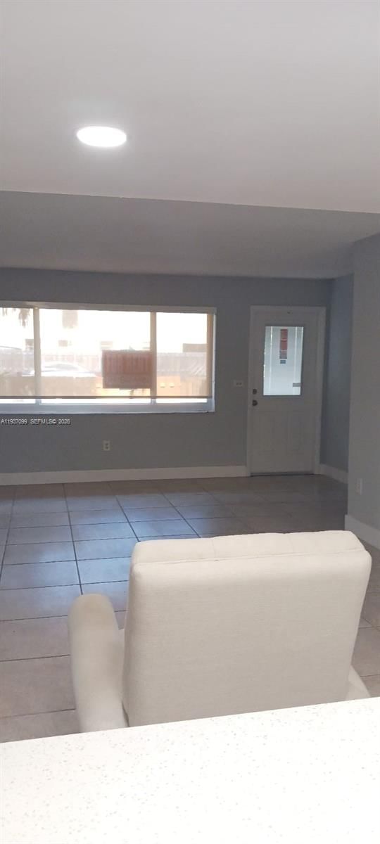 Real estate property located at 1570 151 St #102, Miami-dade, The Lofts Town Villas Con, Miami, FL