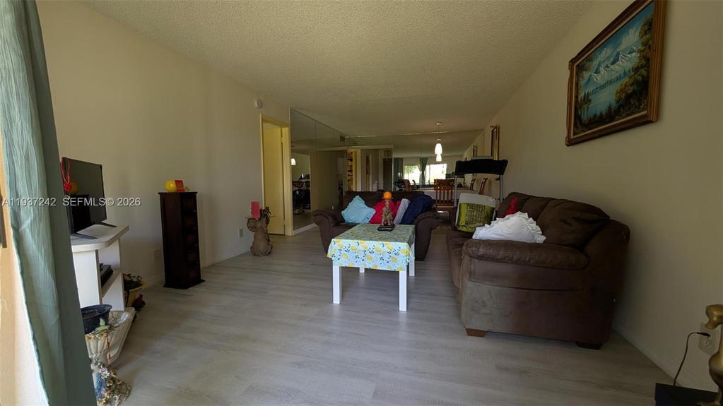 Real estate property located at 6080 44th St #305, Broward, Greens Of Inverrary Phase, Lauderhill, FL