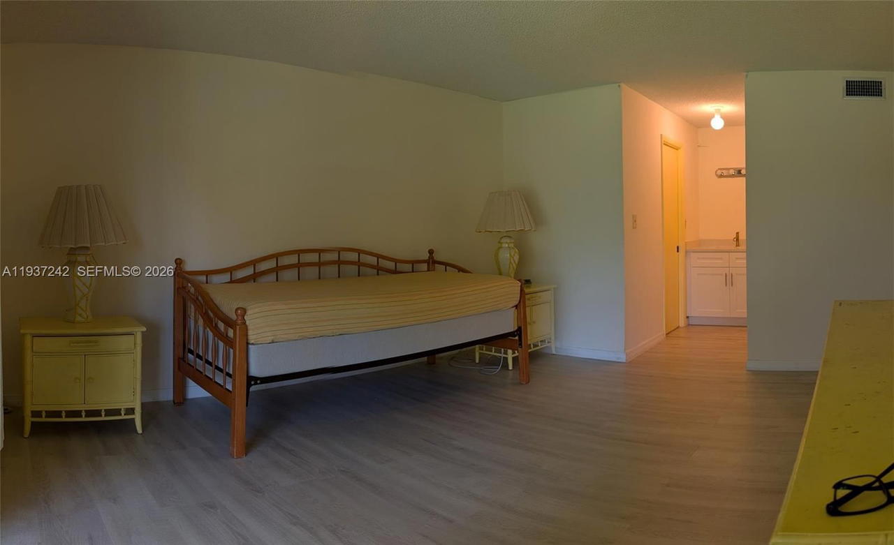 Real estate property located at 6080 44th St #305, Broward, Greens Of Inverrary Phase, Lauderhill, FL