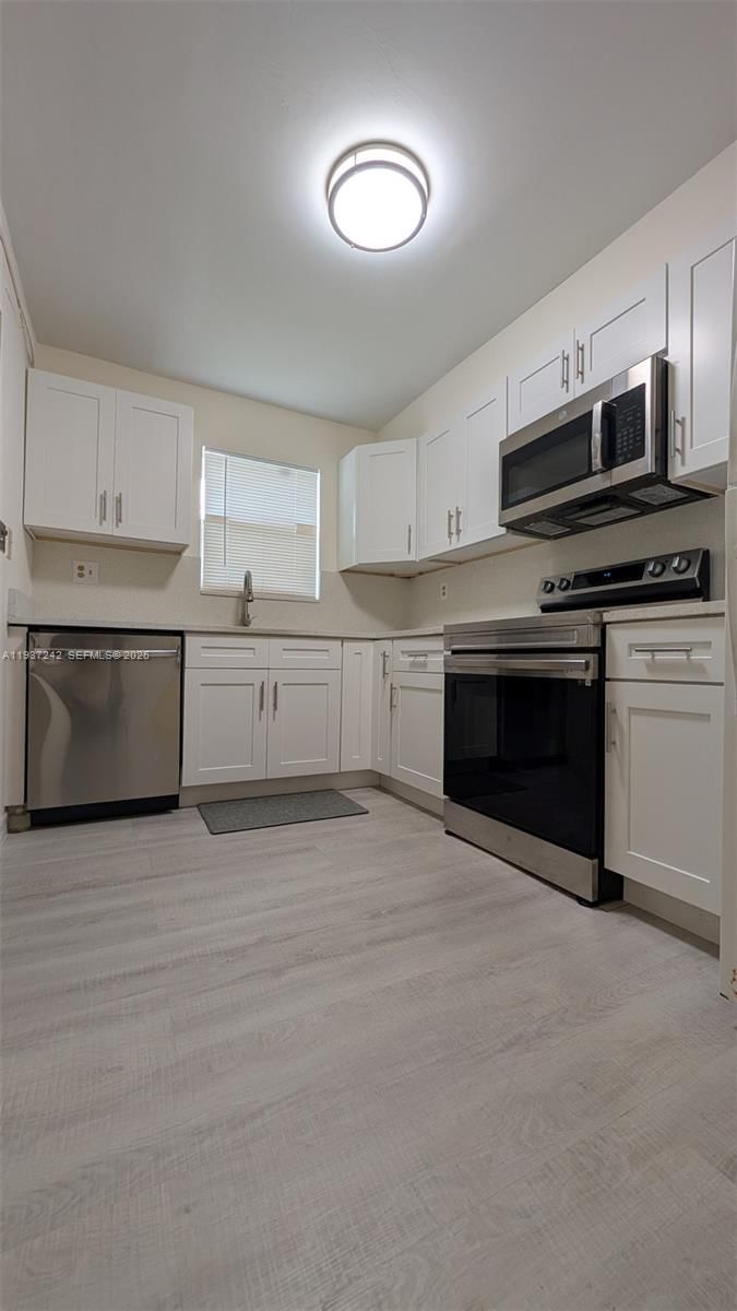 Real estate property located at 6080 44th St #305, Broward, Greens Of Inverrary Phase, Lauderhill, FL