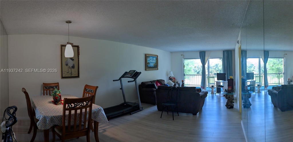 Real estate property located at 6080 44th St #305, Broward, Greens Of Inverrary Phase, Lauderhill, FL
