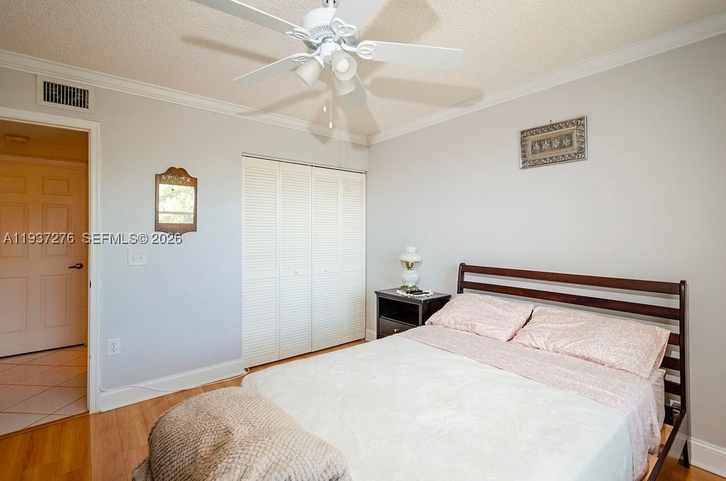Real estate property located at 2601 Nob Hill Rd #402, Broward, Sunrise Lakes 201 Condo, Sunrise, FL