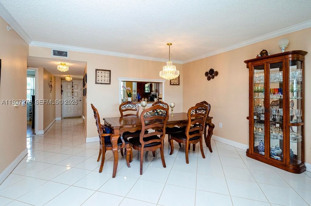 Real estate property located at 2601 Nob Hill Rd #402, Broward, Sunrise Lakes 201 Condo, Sunrise, FL