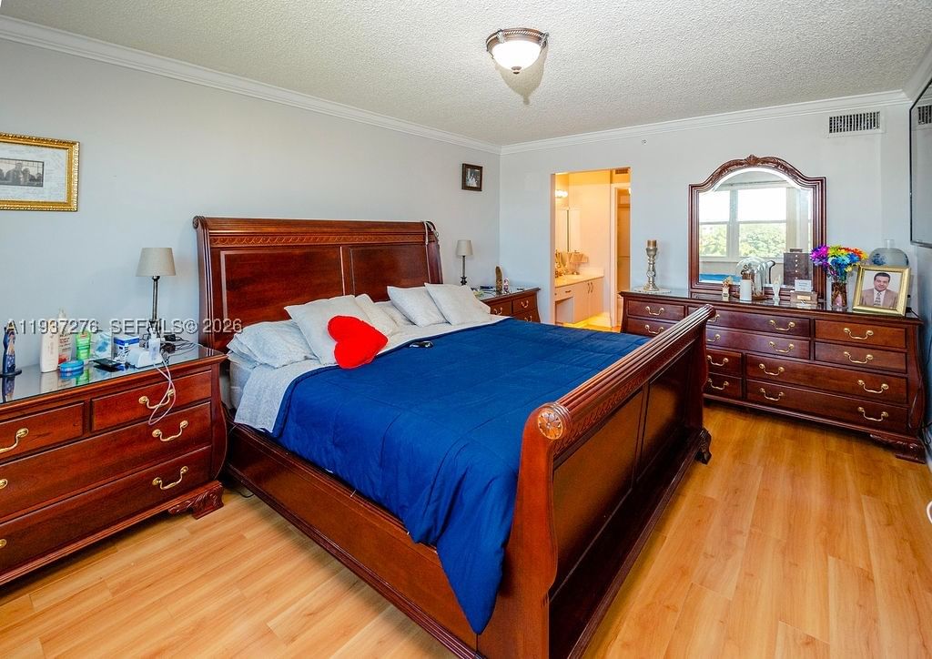 Real estate property located at 2601 Nob Hill Rd #402, Broward, Sunrise Lakes 201 Condo, Sunrise, FL
