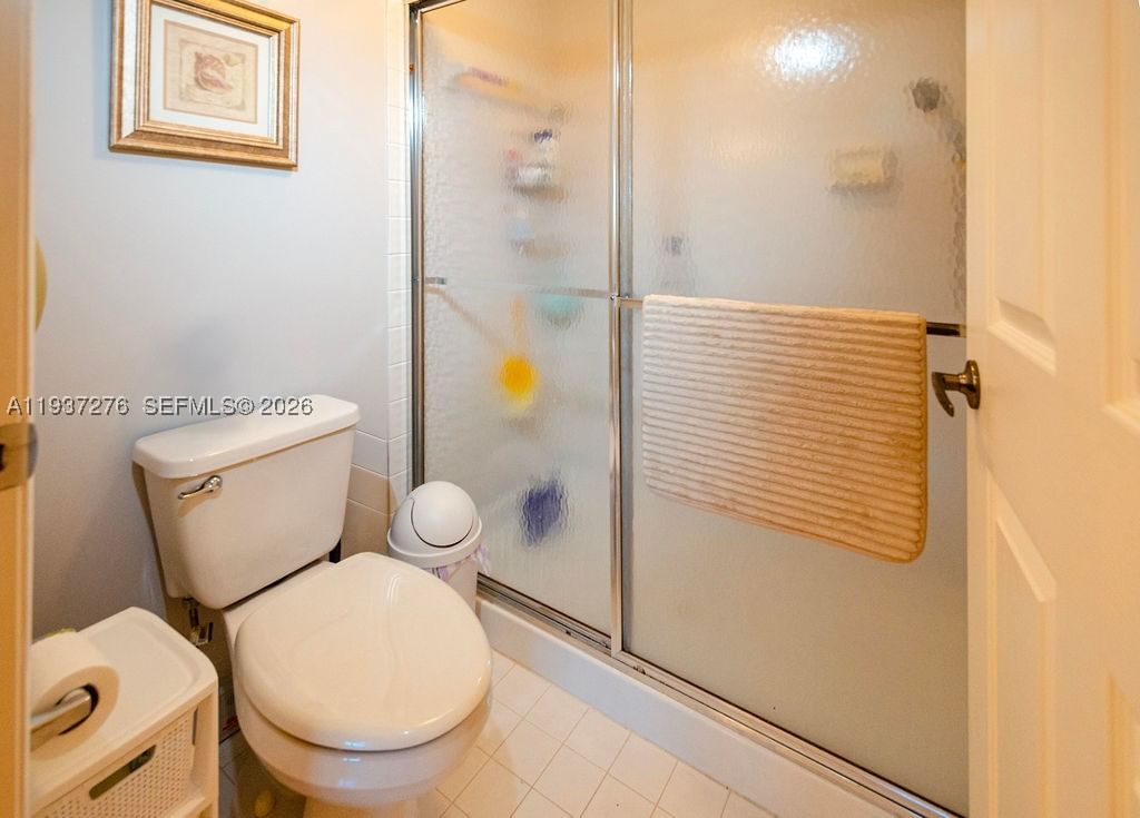 Real estate property located at 2601 Nob Hill Rd #402, Broward, Sunrise Lakes 201 Condo, Sunrise, FL