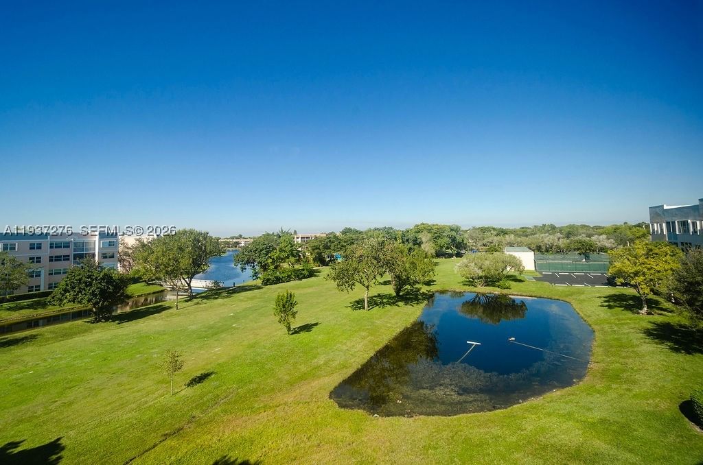 Real estate property located at 2601 Nob Hill Rd #402, Broward, Sunrise Lakes 201 Condo, Sunrise, FL