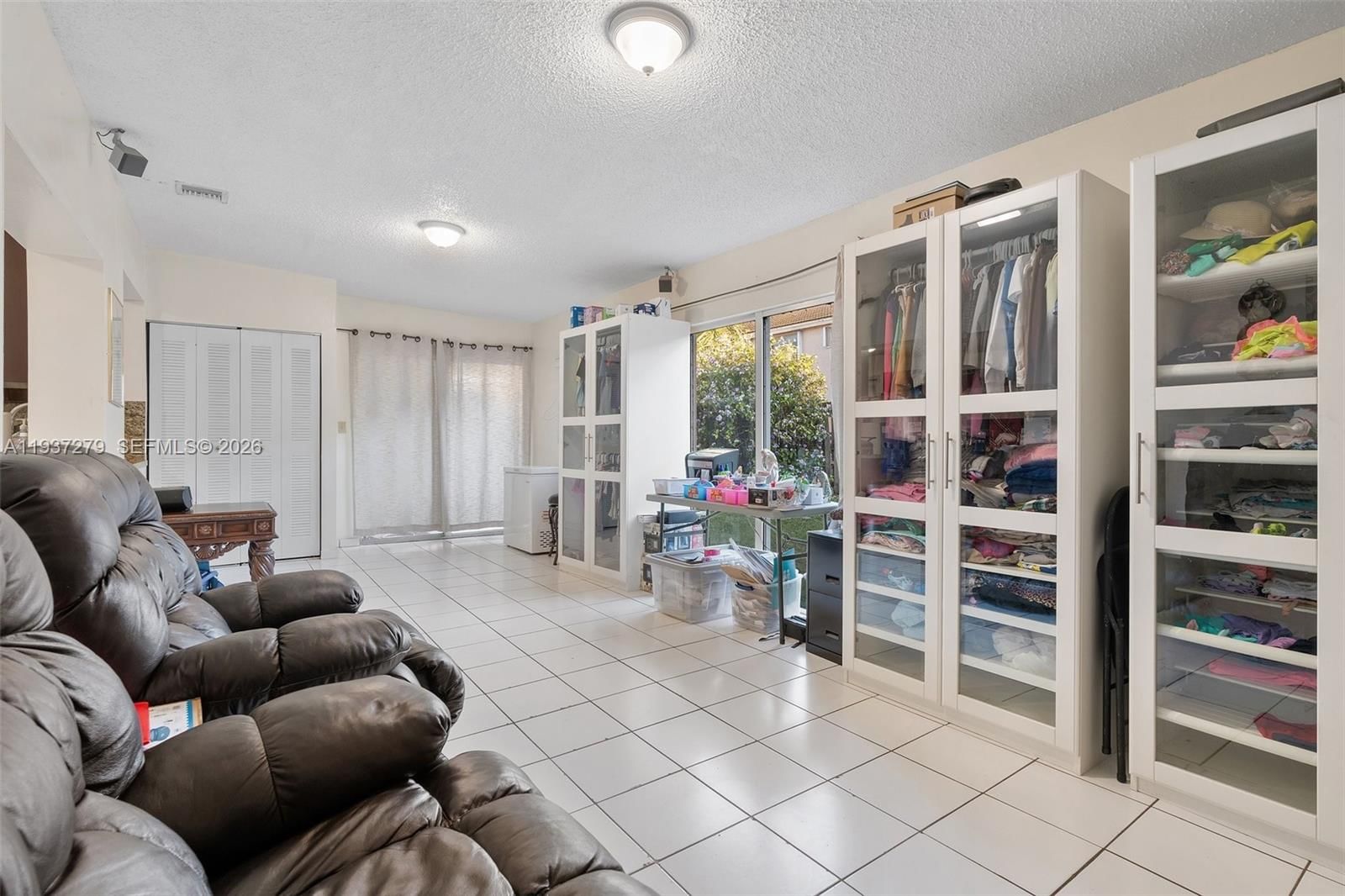 Real estate property located at 14256 92nd St, Miami-dade, Shoma Homes At Kendall, Miami, FL