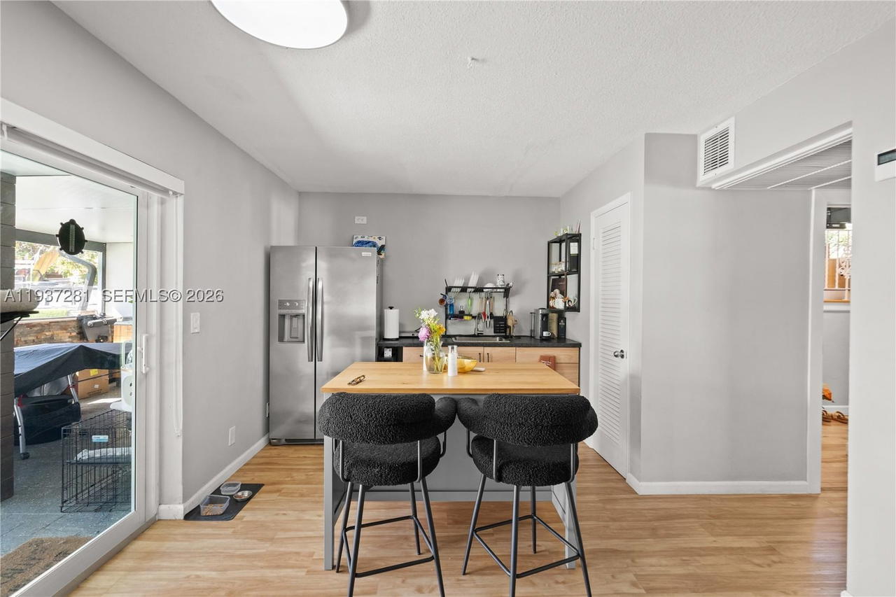 Real estate property located at 1016 4th Ct, Broward, Gulfstream Estates No 3, Hallandale Beach, FL