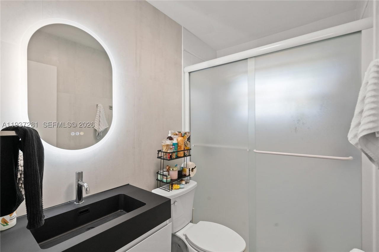 Real estate property located at 1016 4th Ct, Broward, Gulfstream Estates No 3, Hallandale Beach, FL