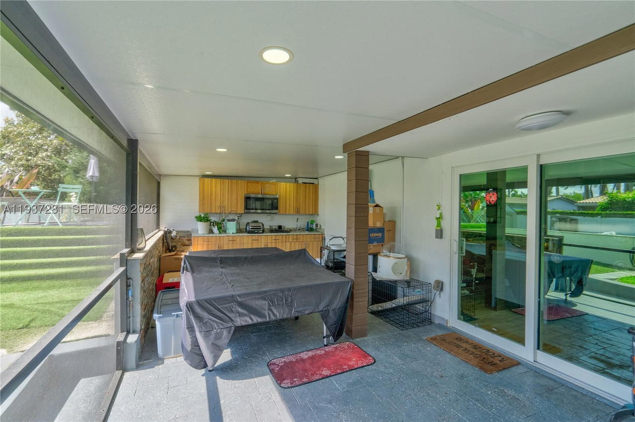Real estate property located at 1016 4th Ct, Broward, Gulfstream Estates No 3, Hallandale Beach, FL