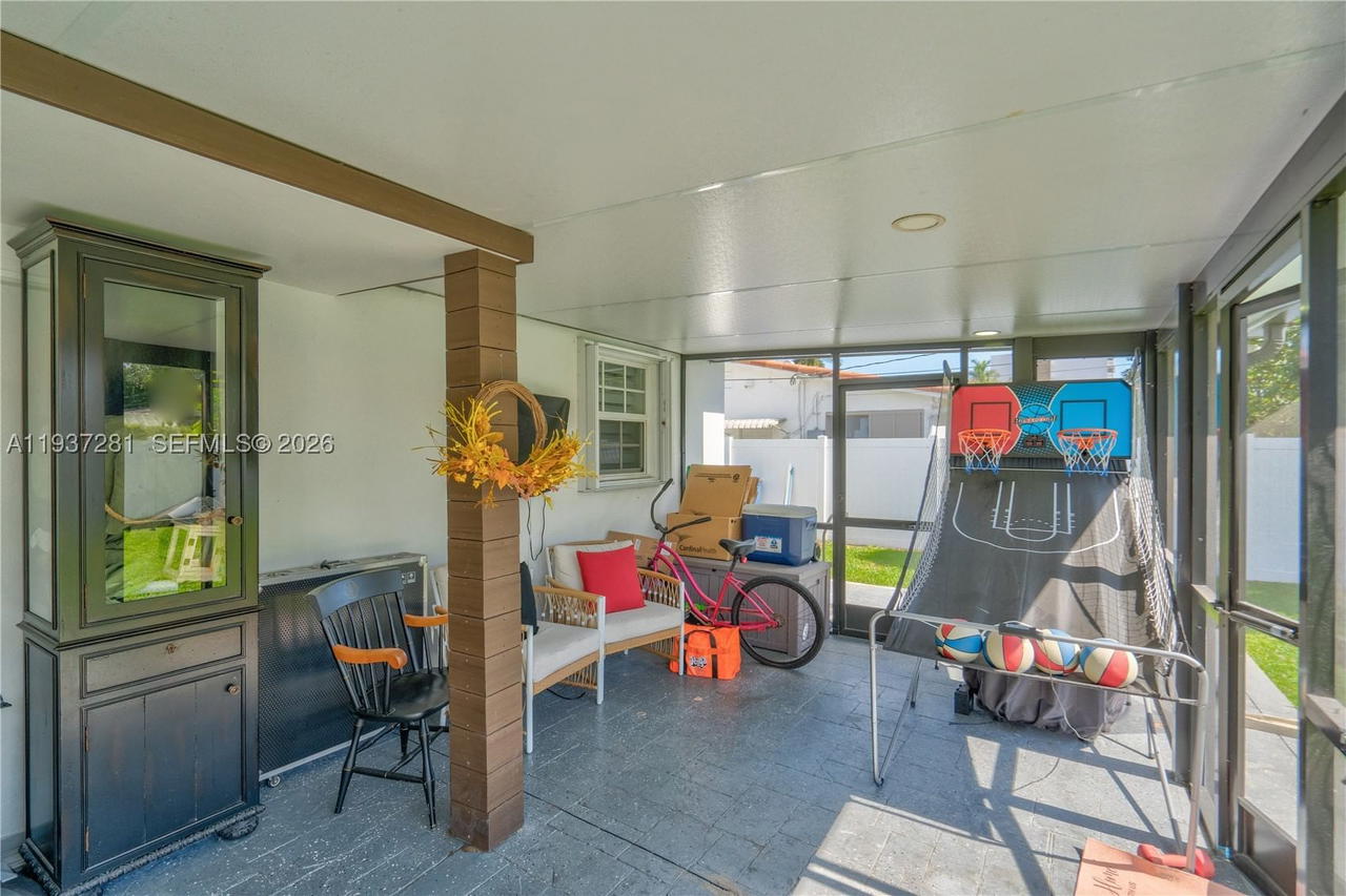 Real estate property located at 1016 4th Ct, Broward, Gulfstream Estates No 3, Hallandale Beach, FL
