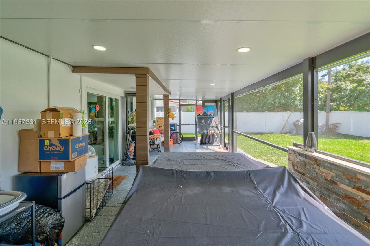 Real estate property located at 1016 4th Ct, Broward, Gulfstream Estates No 3, Hallandale Beach, FL
