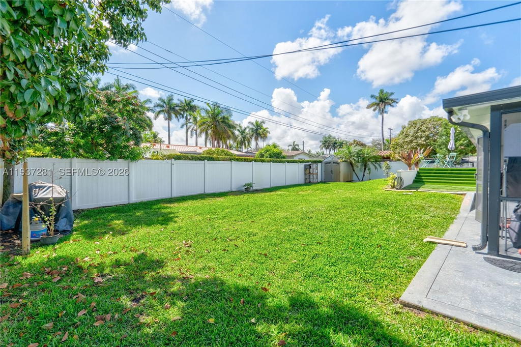 Real estate property located at 1016 4th Ct, Broward, Gulfstream Estates No 3, Hallandale Beach, FL