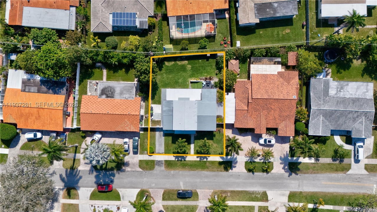 Real estate property located at 1016 4th Ct, Broward, Gulfstream Estates No 3, Hallandale Beach, FL