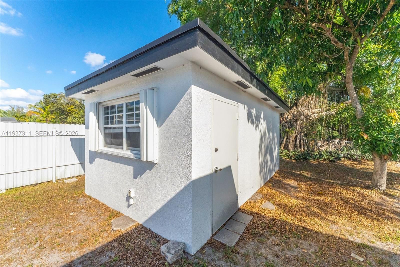 Real estate property located at 18611 28th Pl, Miami-dade, Carol City 4th Addn, Miami Gardens, FL