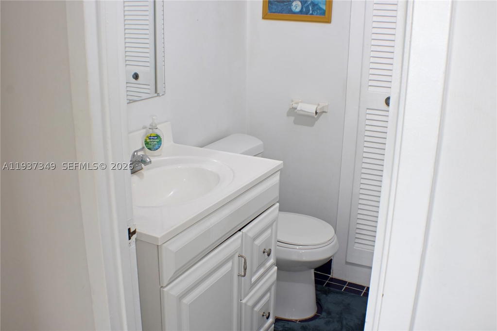 Real estate property located at 9511 Collins Ave #1108, Miami-dade, 9500 Oceans Condo, Surfside, FL