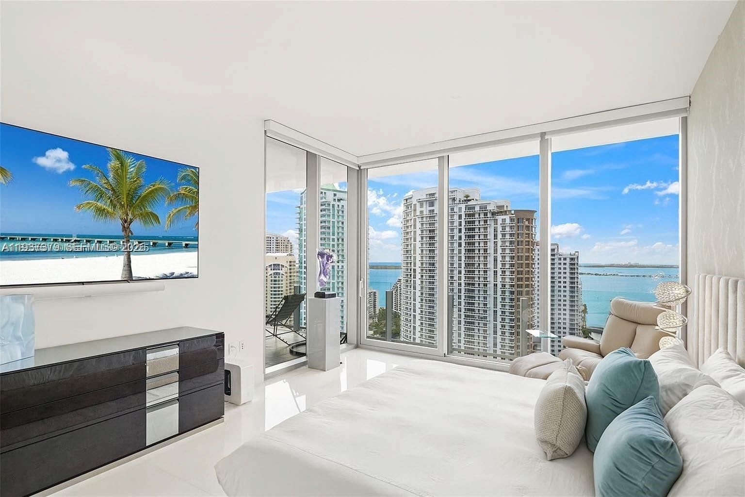 Real estate property located at 300 Biscayne Blvd Way #2703, Miami-dade, Aston Martin, Miami, FL