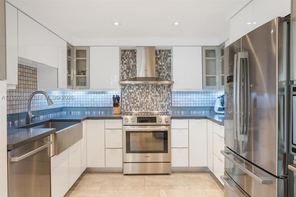 Real estate property located at 5225 Collins Ave #1221, Miami-dade, The Alexander Condo, Miami Beach, FL