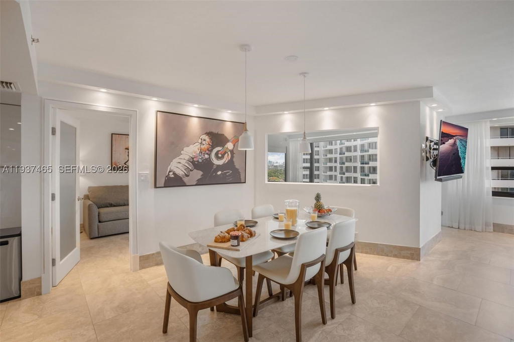 Real estate property located at 5225 Collins Ave #1221, Miami-dade, The Alexander Condo, Miami Beach, FL