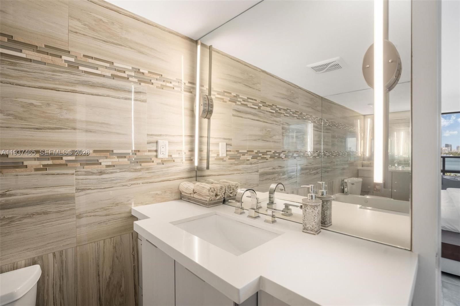 Real estate property located at 5225 Collins Ave #1221, Miami-dade, The Alexander Condo, Miami Beach, FL