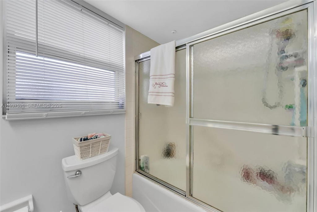Real estate property located at 3095 Course Dr #201, Broward, No 52 Palm-aire Country C, Pompano Beach, FL