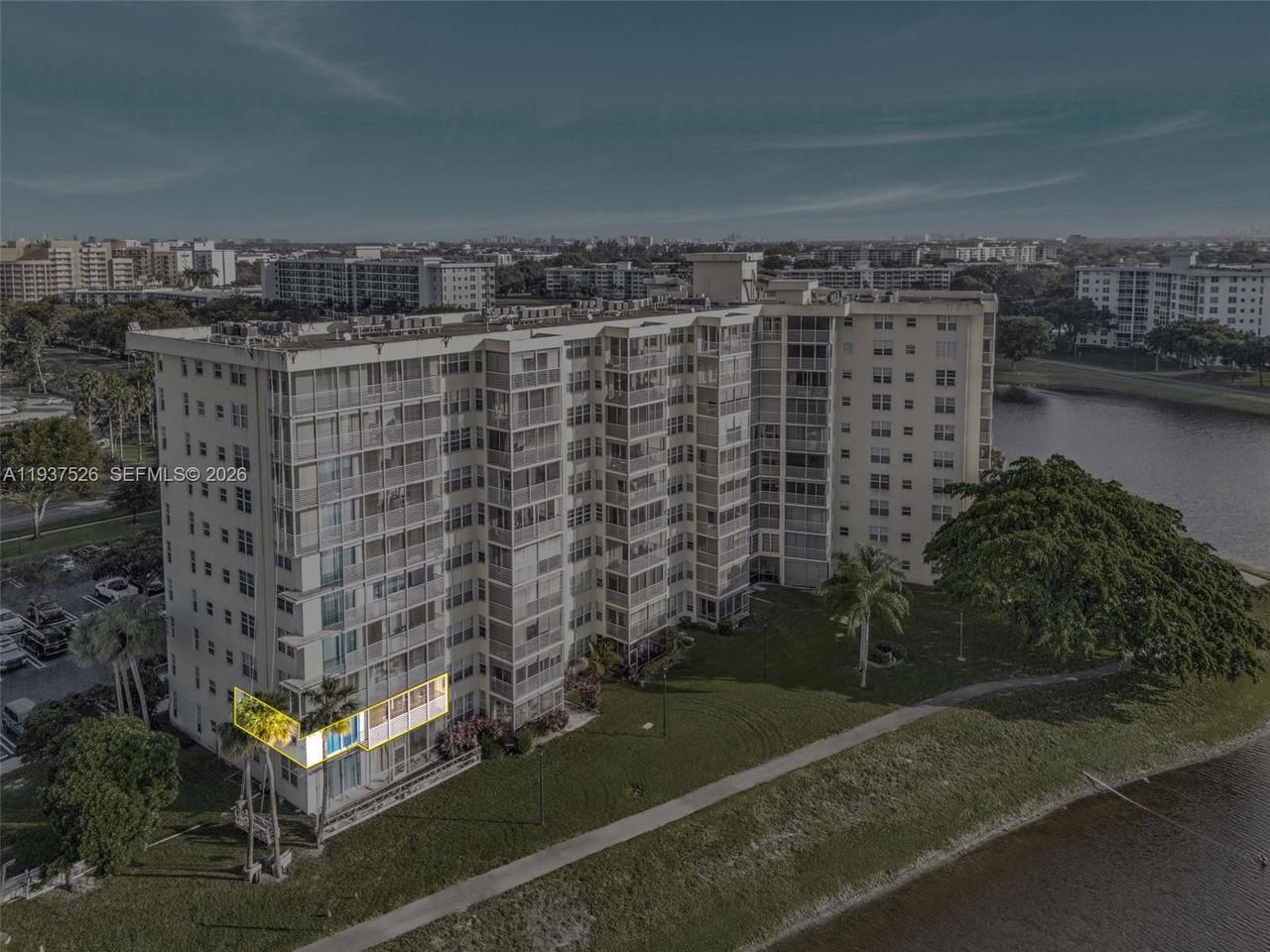 Real estate property located at 3095 Course Dr #201, Broward, No 52 Palm-aire Country C, Pompano Beach, FL