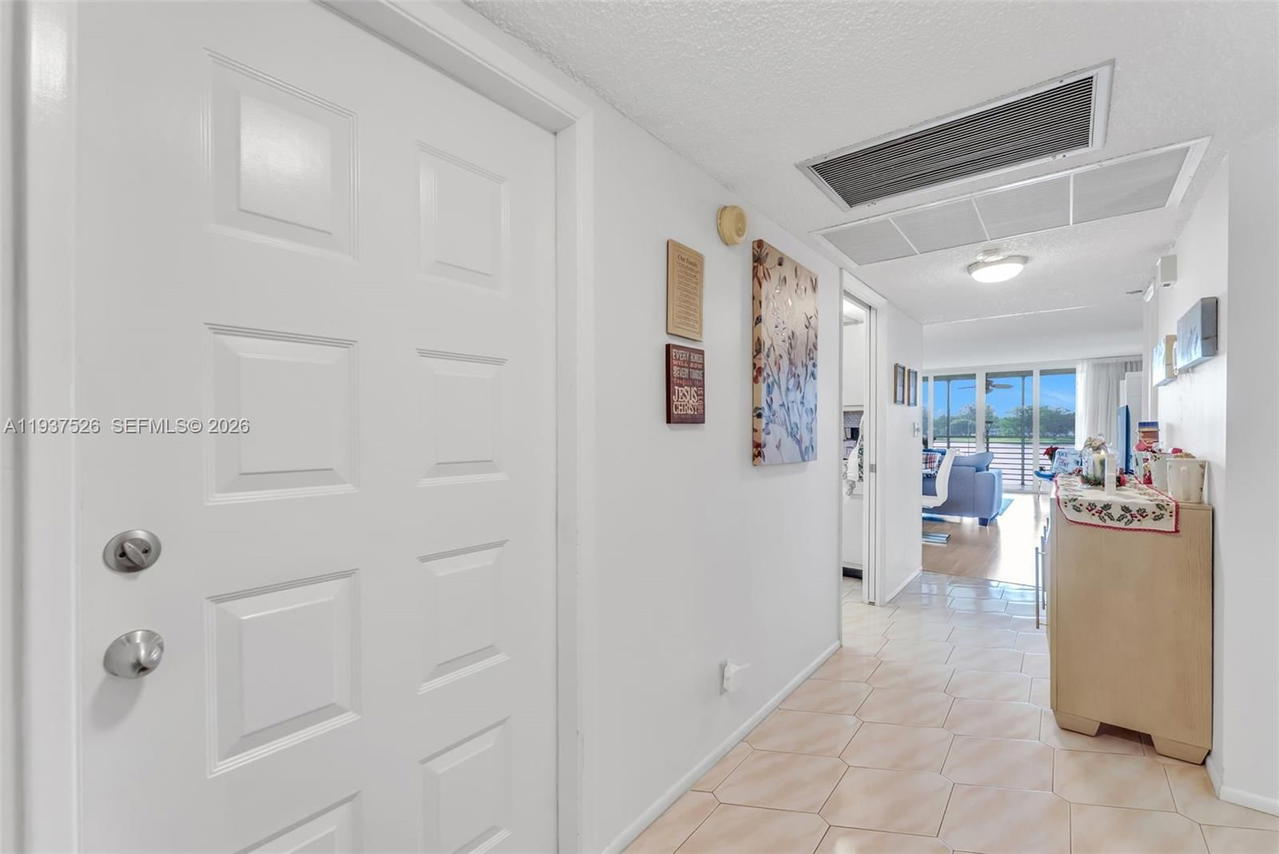 Real estate property located at 3095 Course Dr #201, Broward, No 52 Palm-aire Country C, Pompano Beach, FL