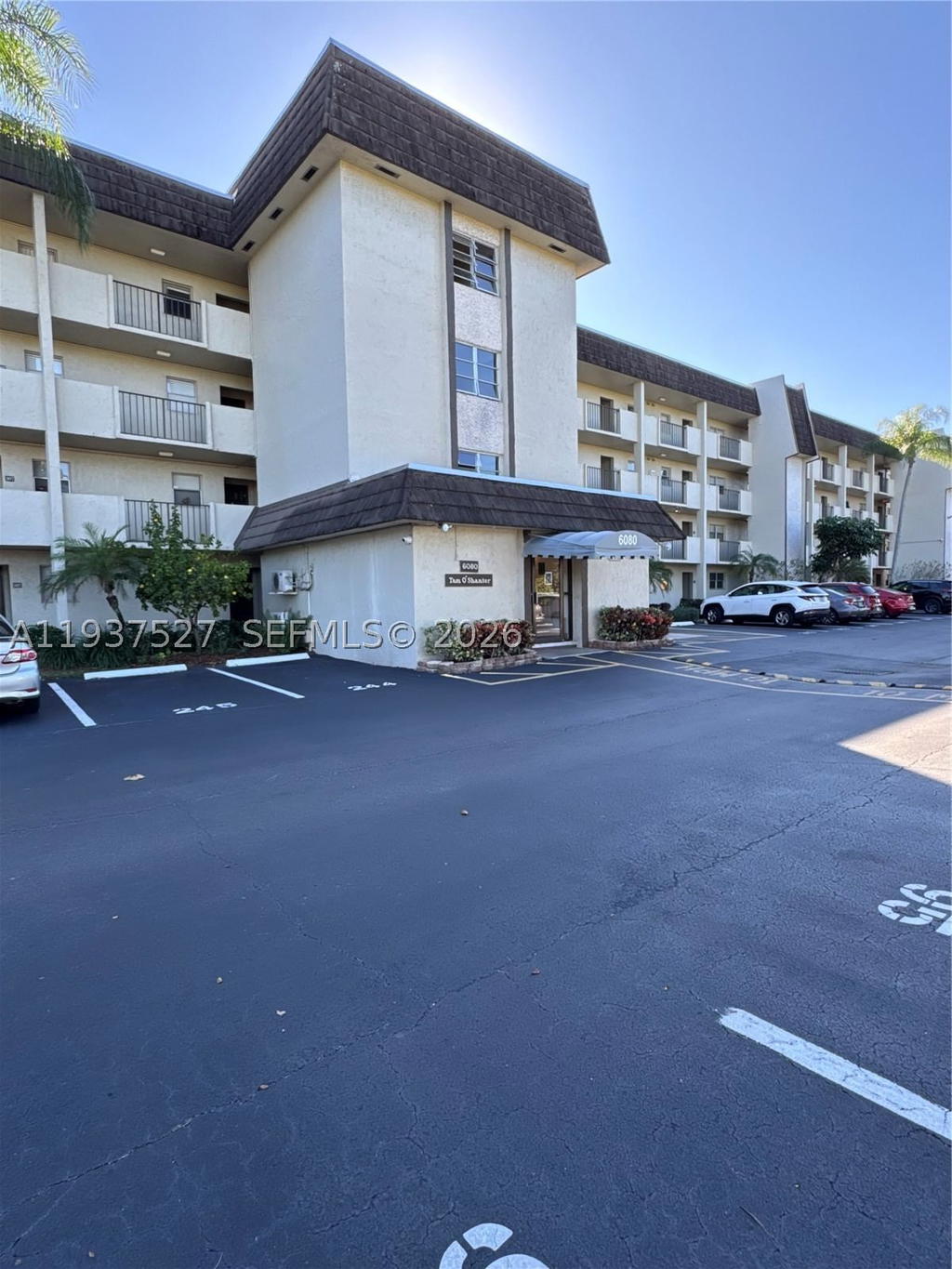 Real estate property located at 6080 44th St #107, Broward, Greens Of Inverrary Phase, Lauderhill, FL