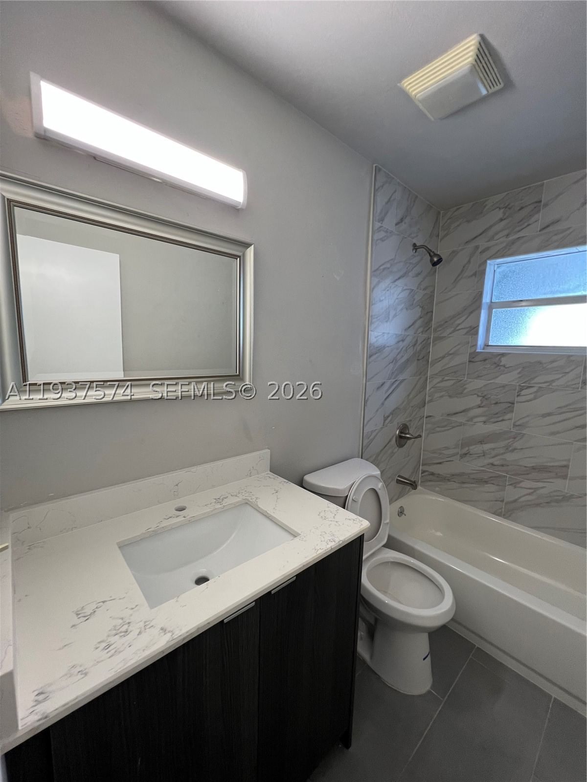 Real estate property located at 4321 12th Ter, Broward, Twin Lakes Homes, Oakland Park, FL