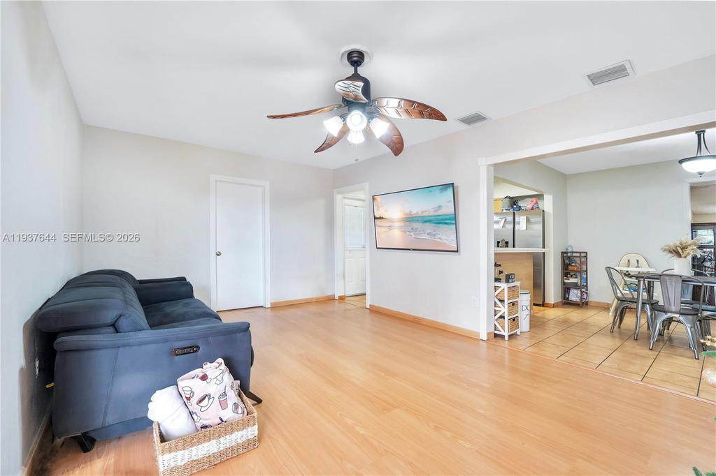 Real estate property located at 5015 Palm Ct, Miami-dade, Bradley Manor 3rd Addn, Hialeah, FL