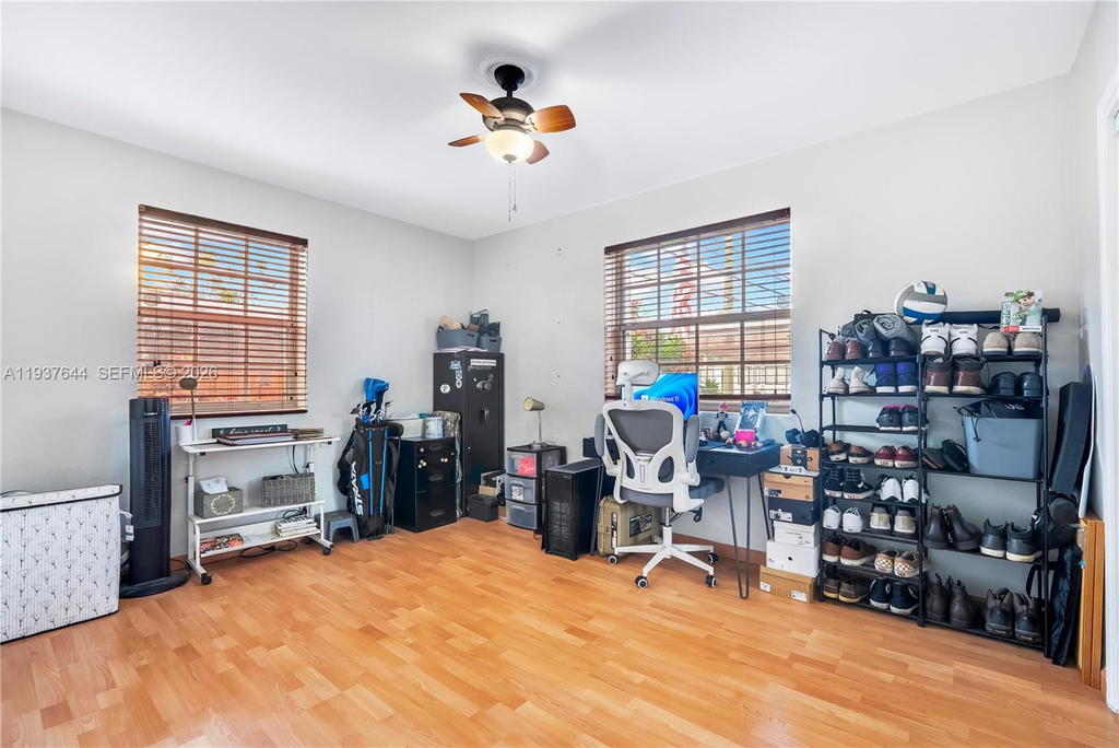 Real estate property located at 5015 Palm Ct, Miami-dade, Bradley Manor 3rd Addn, Hialeah, FL