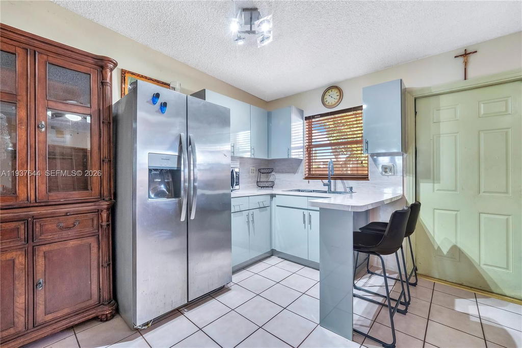 Real estate property located at 5015 Palm Ct, Miami-dade, Bradley Manor 3rd Addn, Hialeah, FL