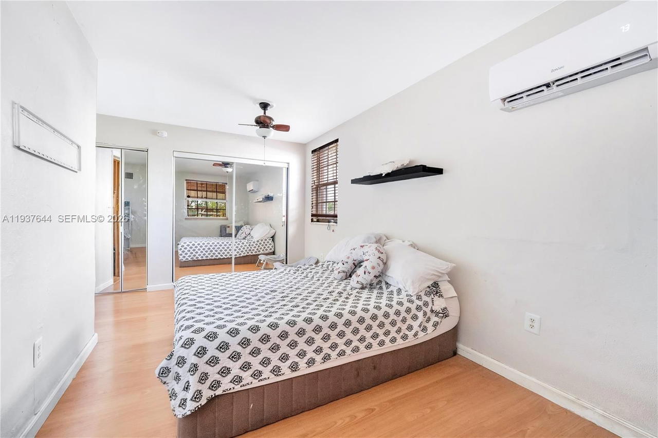 Real estate property located at 5015 Palm Ct, Miami-dade, Bradley Manor 3rd Addn, Hialeah, FL