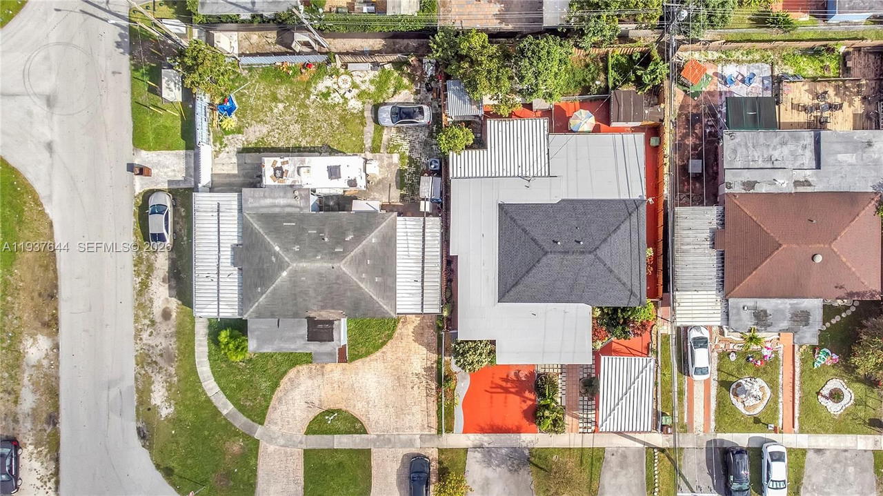 Real estate property located at 5015 Palm Ct, Miami-dade, Bradley Manor 3rd Addn, Hialeah, FL