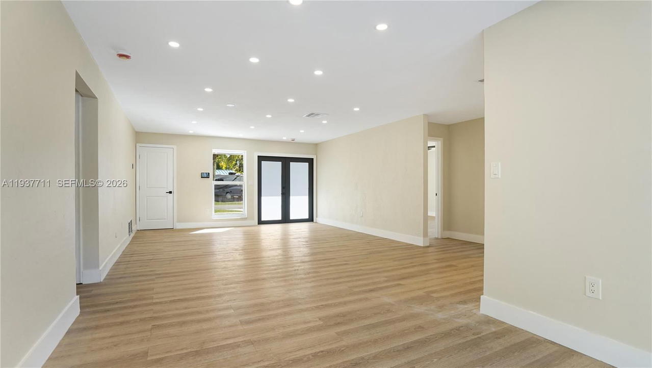 Real estate property located at 8651 24th St, Broward, Sunrise Golf Village Sec, Sunrise, FL