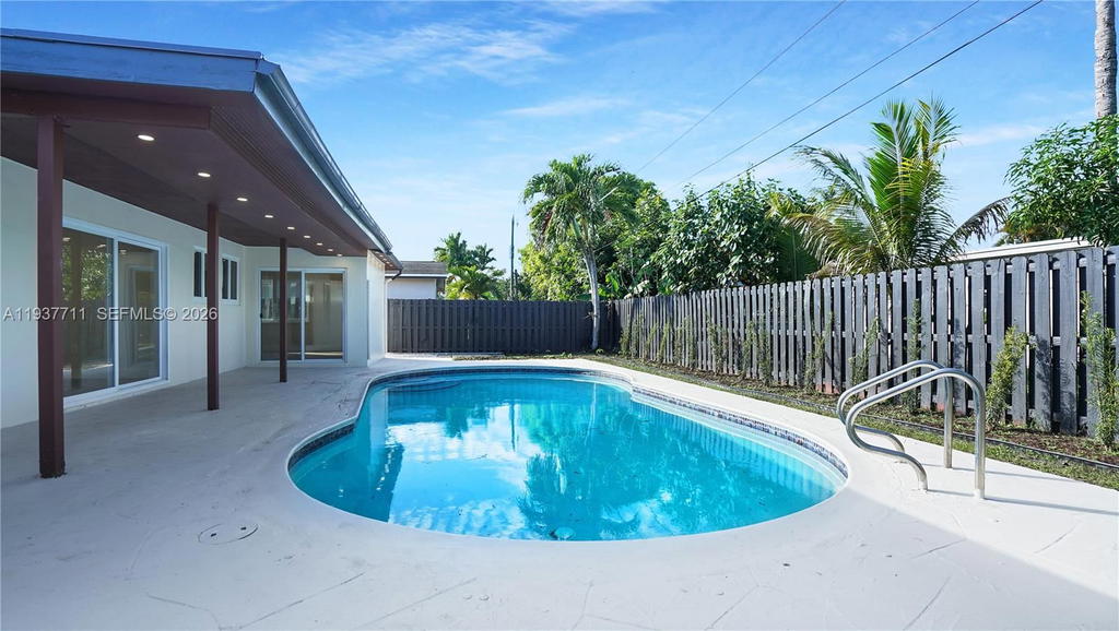 Real estate property located at 8651 24th St, Broward, Sunrise Golf Village Sec, Sunrise, FL