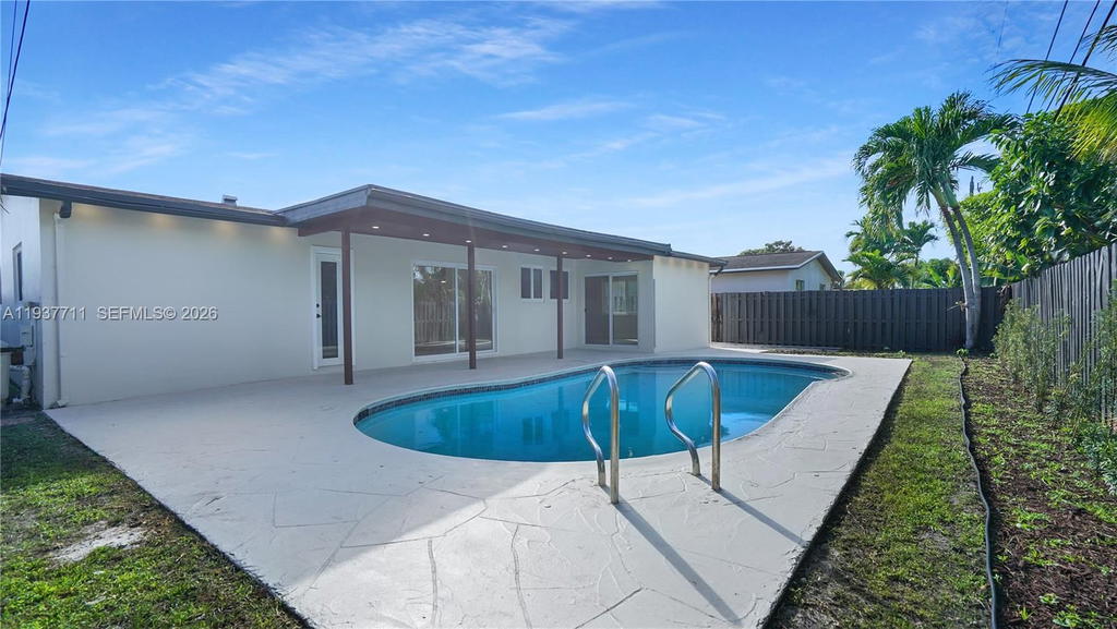 Real estate property located at 8651 24th St, Broward, Sunrise Golf Village Sec, Sunrise, FL
