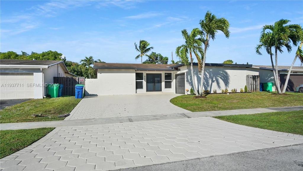 Real estate property located at 8651 24th St, Broward, Sunrise Golf Village Sec, Sunrise, FL