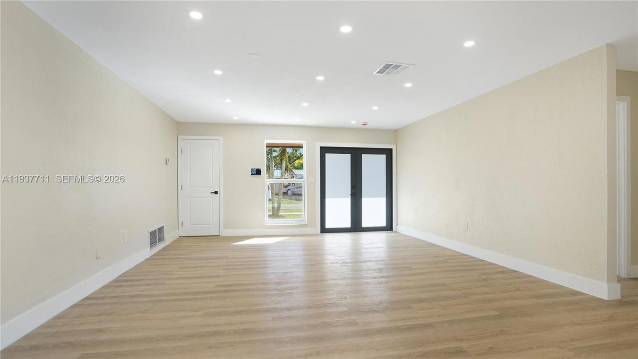 Real estate property located at 8651 24th St, Broward, Sunrise Golf Village Sec, Sunrise, FL