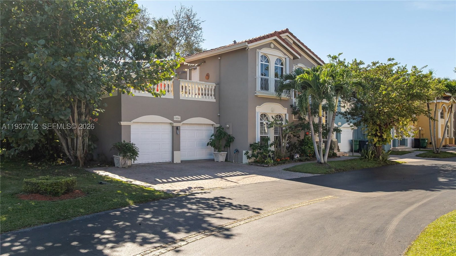 Real estate property located at 10800 51st Ln, Miami-dade, Piazza Vecchia, Doral, FL